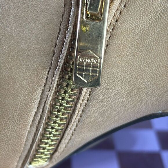 (F1) Vince Camuto Women's Bootie Elvin Tan, Leather Shoe with Zip Heel - Picture 9 of 13